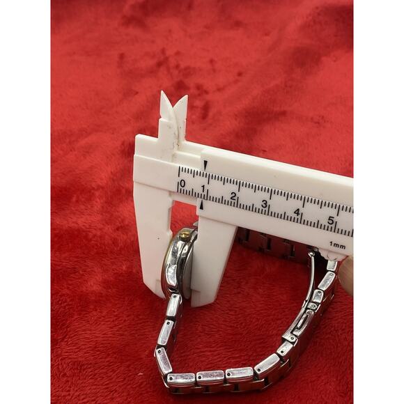 Timex Womens Porter Street 26mm Two Tone Watch T25771 Needs Service Gold /Silver - Picture 8 of 13